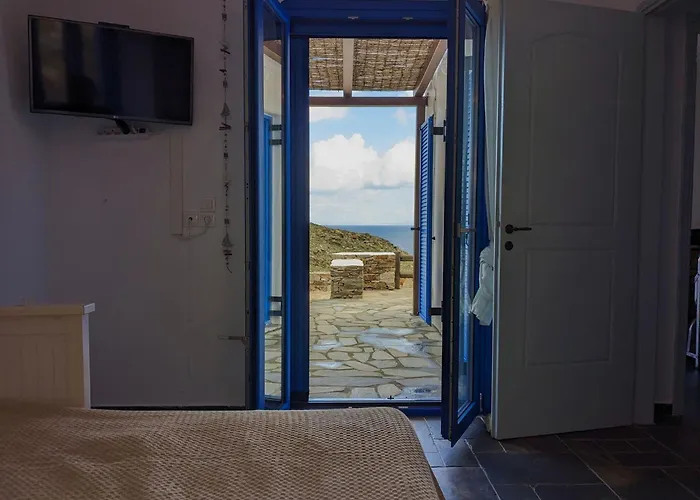 Pnoes - Seaside Escape Kitnos